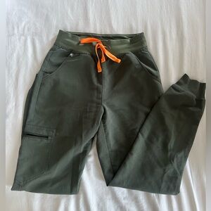 FIGS Women’s High Waisted Zamora Jogger Scrub Pants